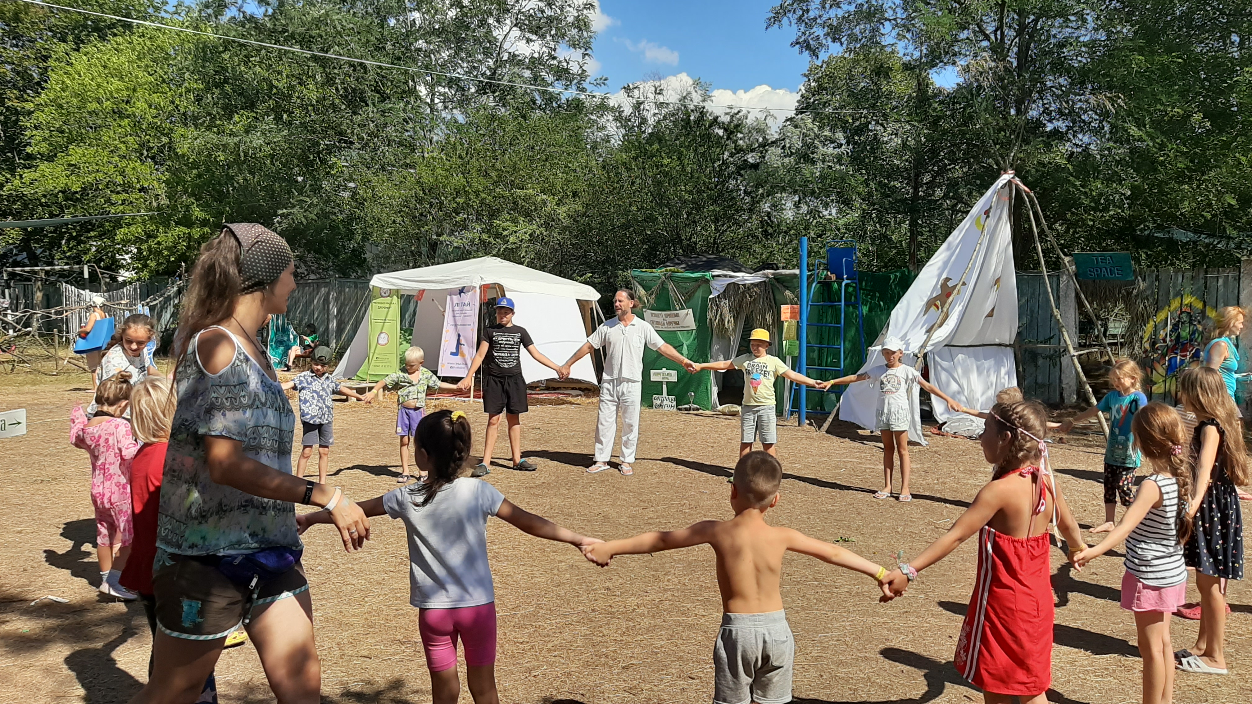 Простір Світовида Бургуна біля води